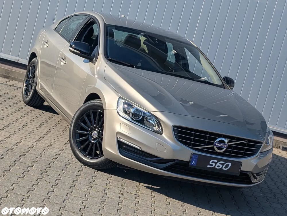 Volvo S60 T4 Momentum - 8