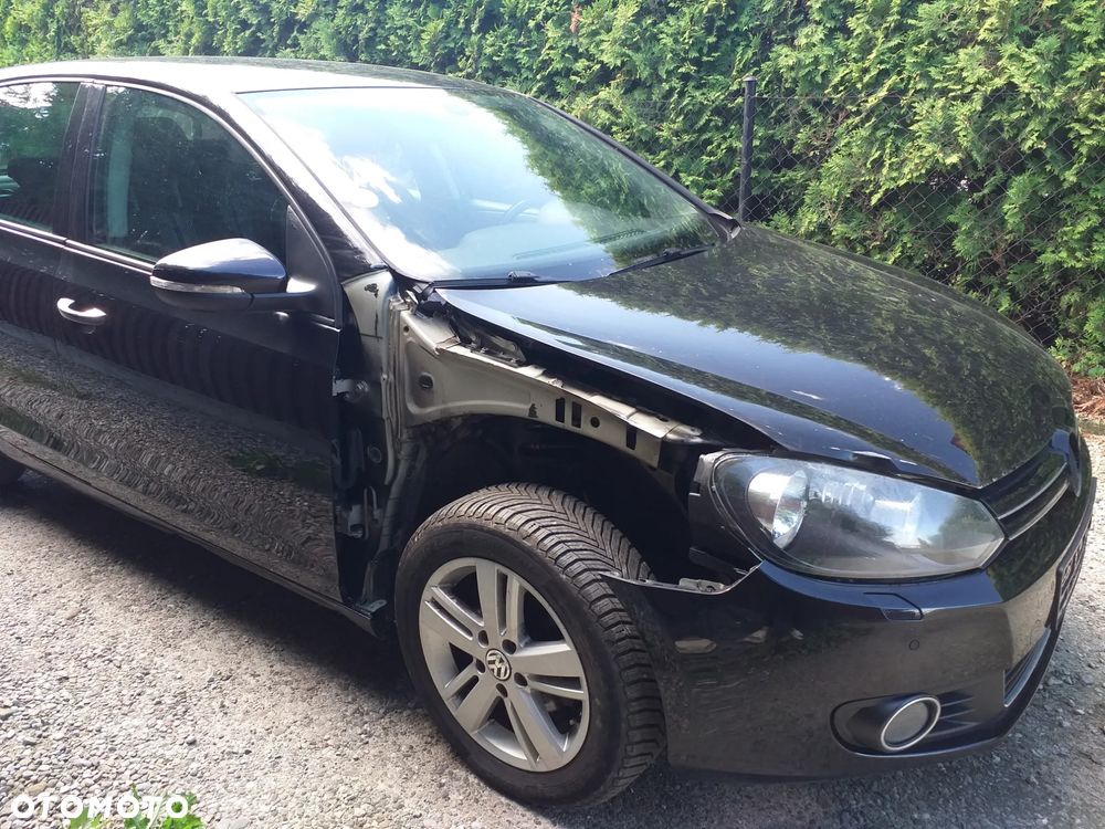Volkswagen Golf - 2