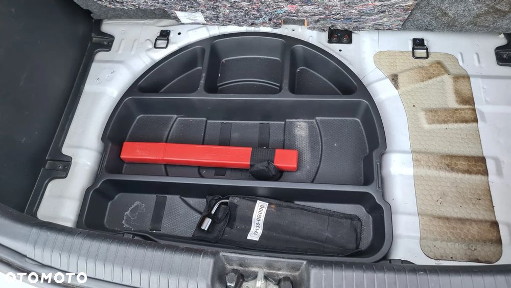 Hyundai i20 1.1 CRDi Classic + - 10