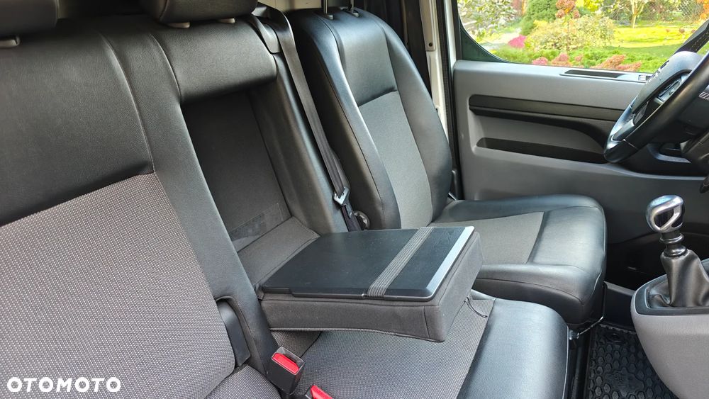 Opel Vivaro - 19
