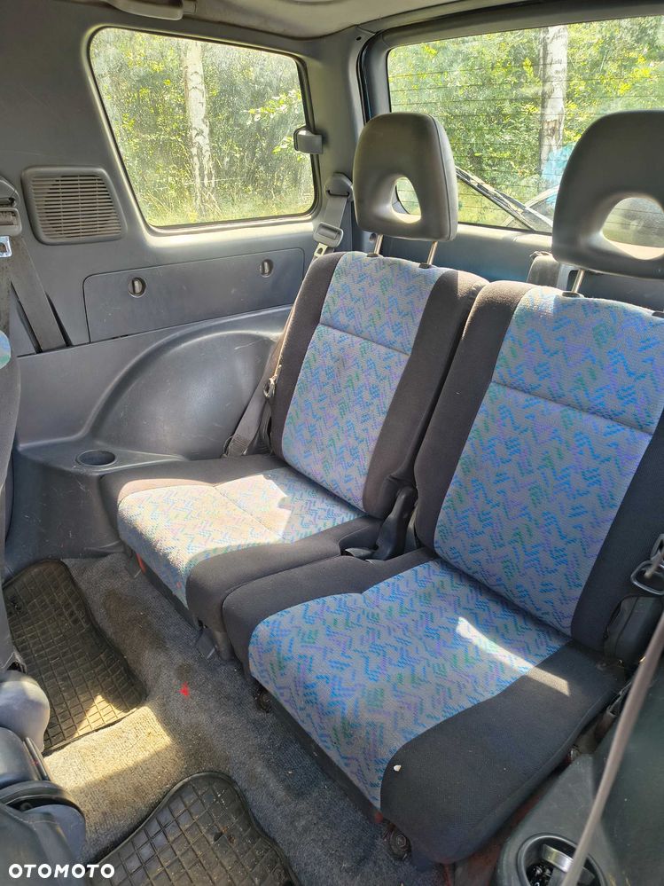 Toyota RAV4 - 5