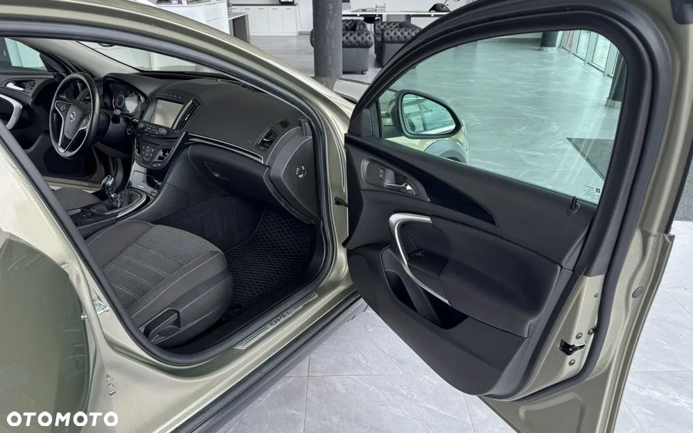 Opel Insignia - 37