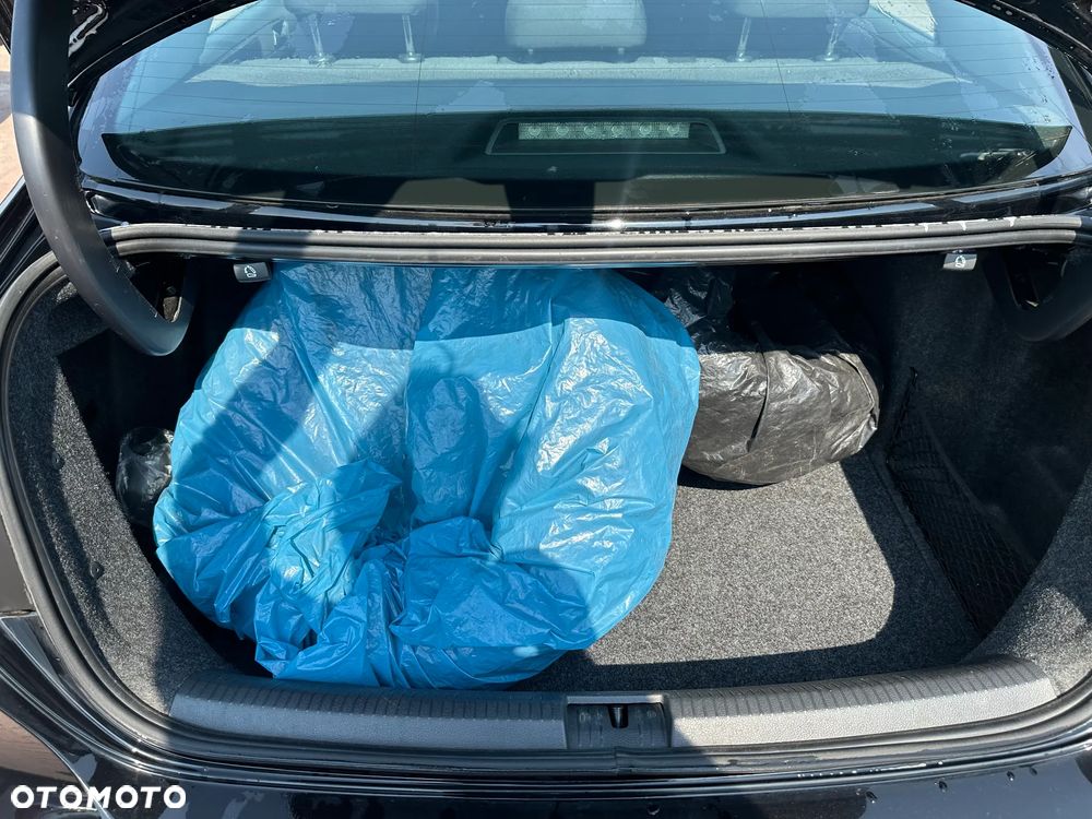 Volkswagen Jetta - 5