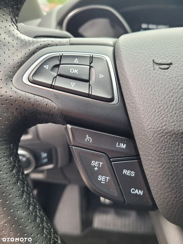 Ford Focus 2.0 TDCi ST mit Leder-Sport-Paket - 22