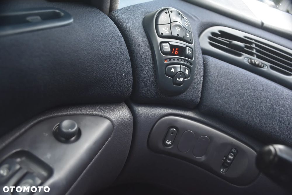 Renault Espace - 16