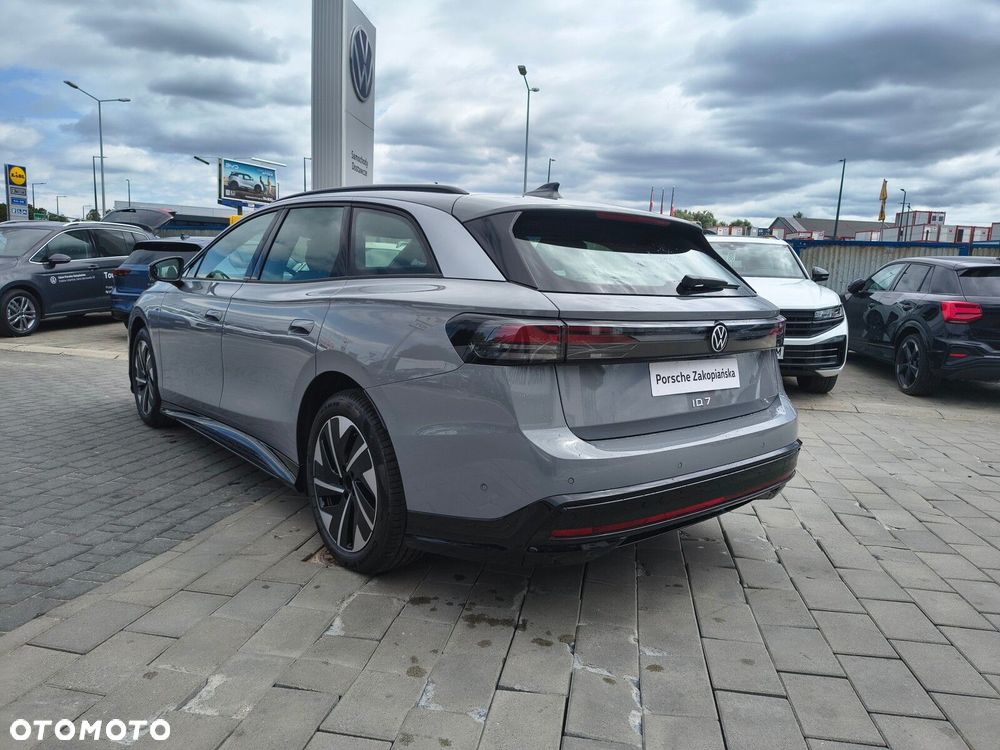 Volkswagen ID.7 59kWh Pure - 6