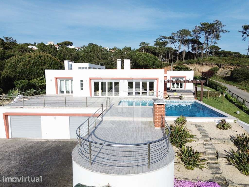Moradia T4 em Foz do Arelho com vista panorâmica para a lagoa e mar