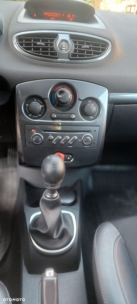 Renault Clio 1.5 dCi ESP Ripcurl - 5