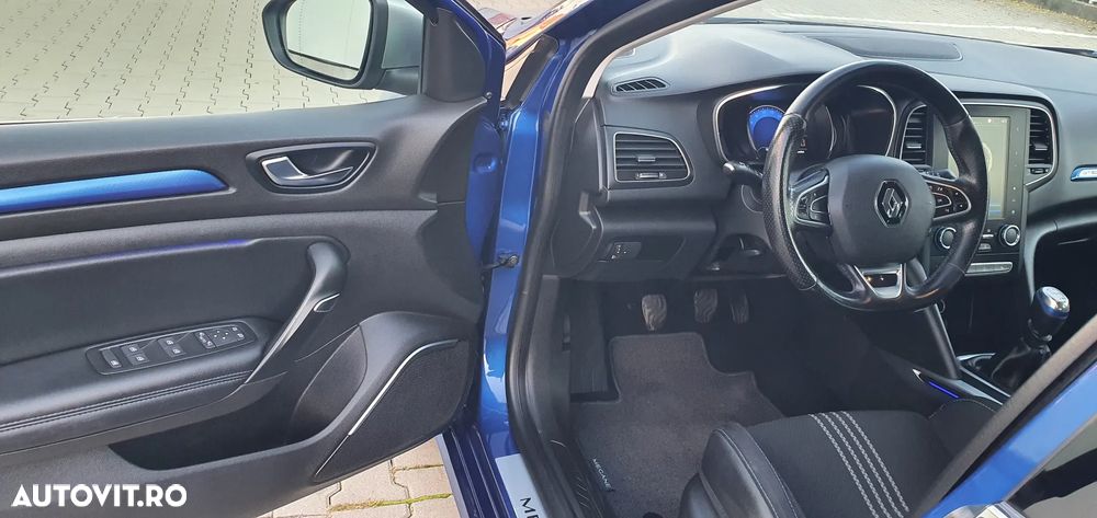 Renault Megane TCe 160 GPF GT LINE - 16