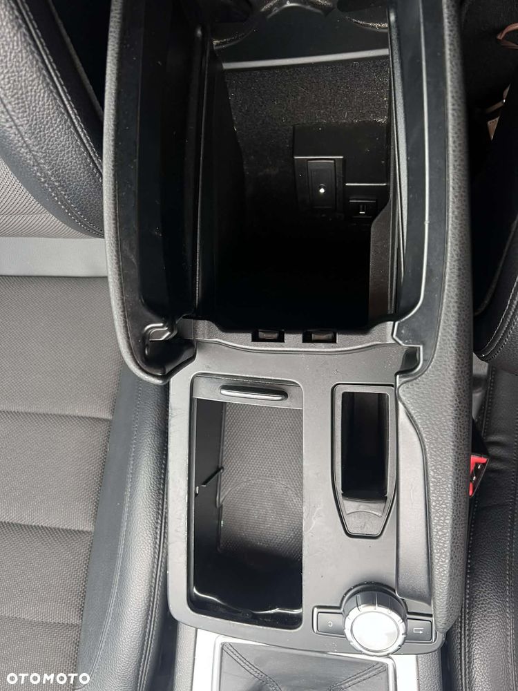 Mercedes-Benz Klasa C 220 CDI DPF (BlueEFFICIENCY) - 7