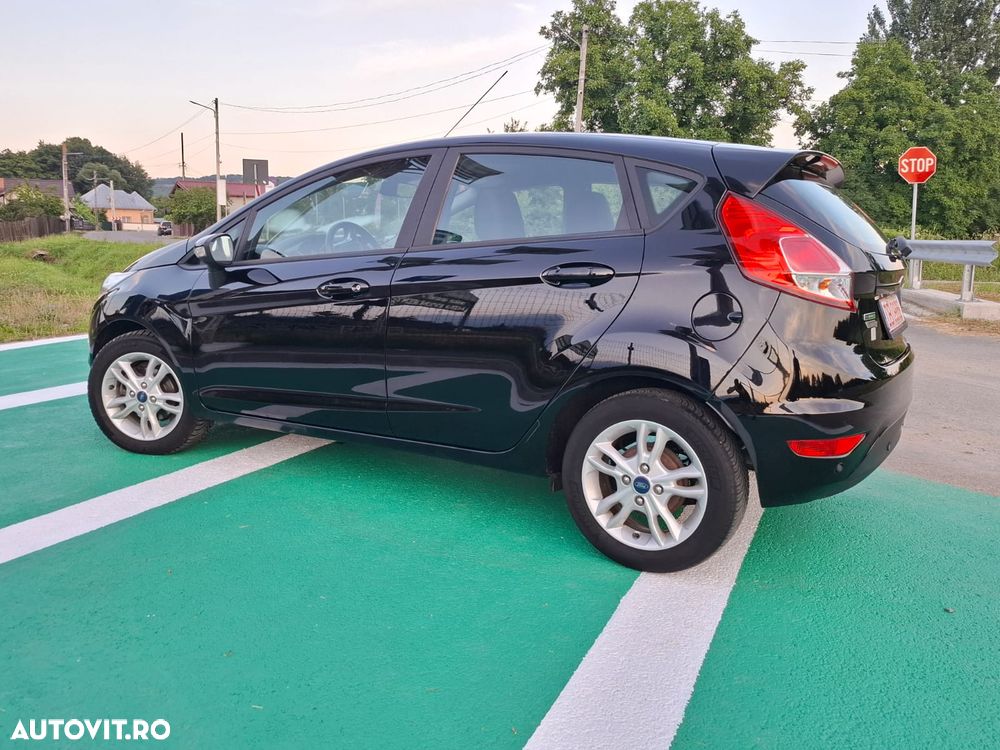 Ford Fiesta 1.0 EcoBoost S&S TITANIUM - 6
