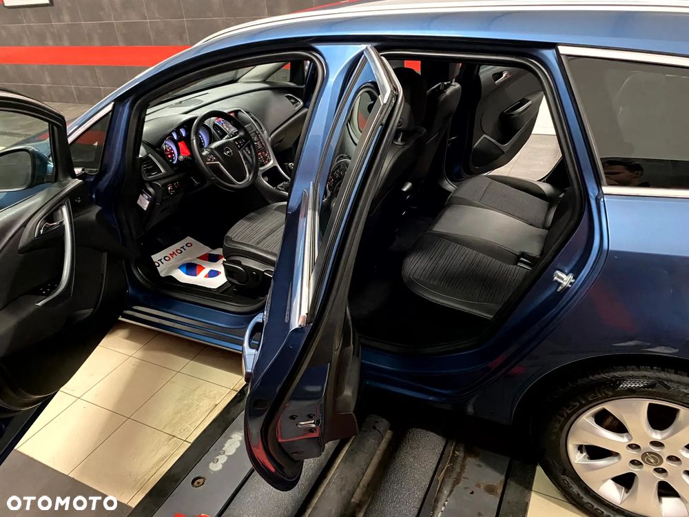 Opel Astra 1.4 Turbo Innovation - 22