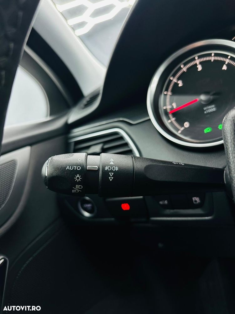 Peugeot 508 e-HDi 115 Stop&Start Access - 28