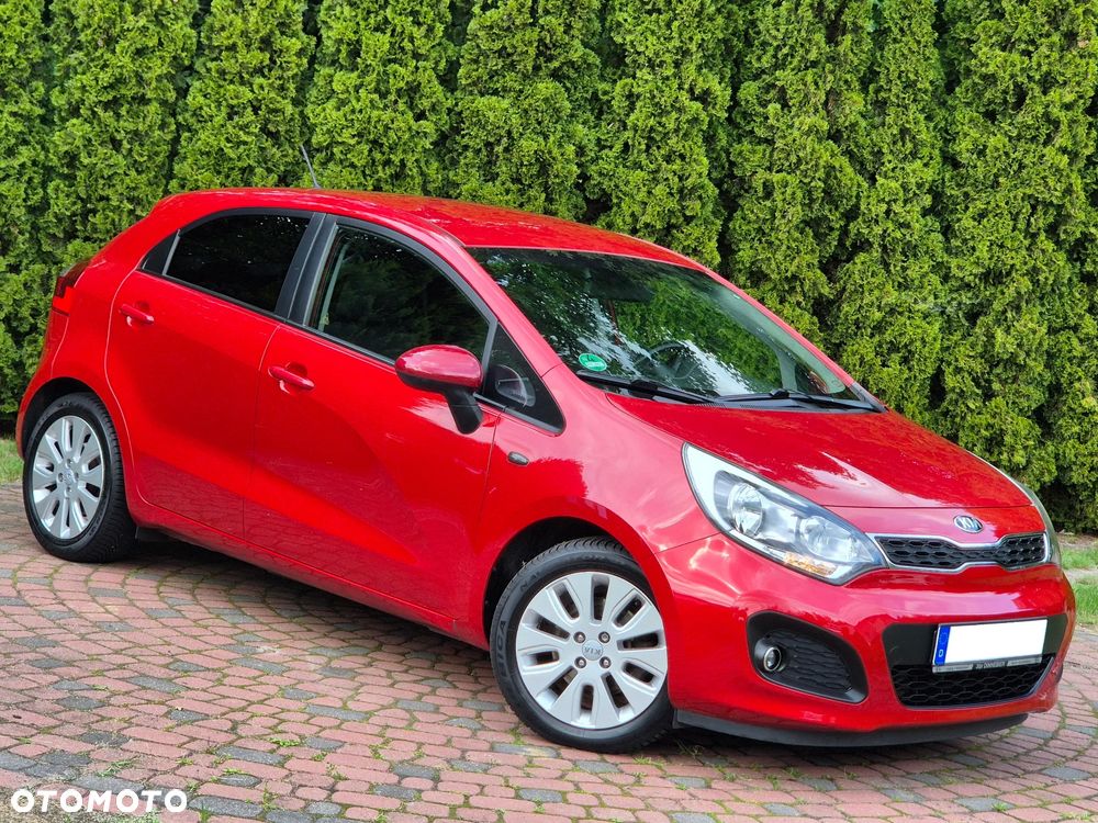Kia Rio 1.2 Dream Team Edition - 9