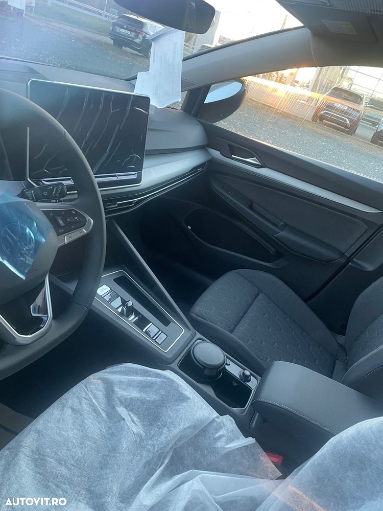 Volkswagen Golf 1.5 eTSI DSG MHEV Life - 7