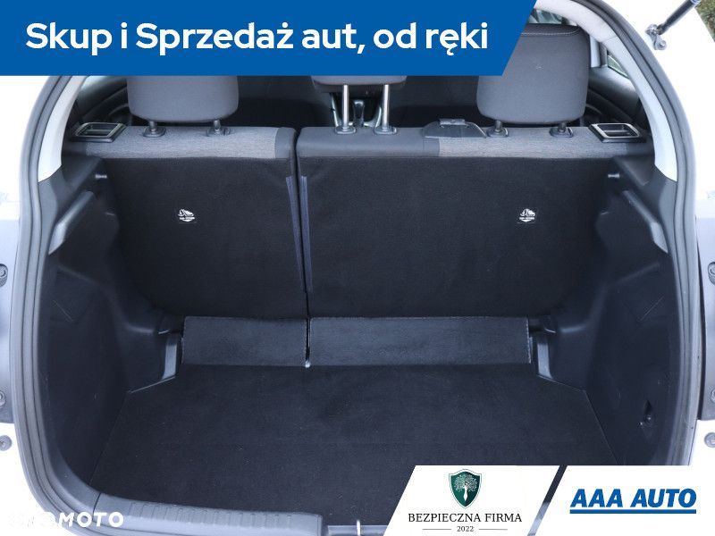 Mazda 2 - 15