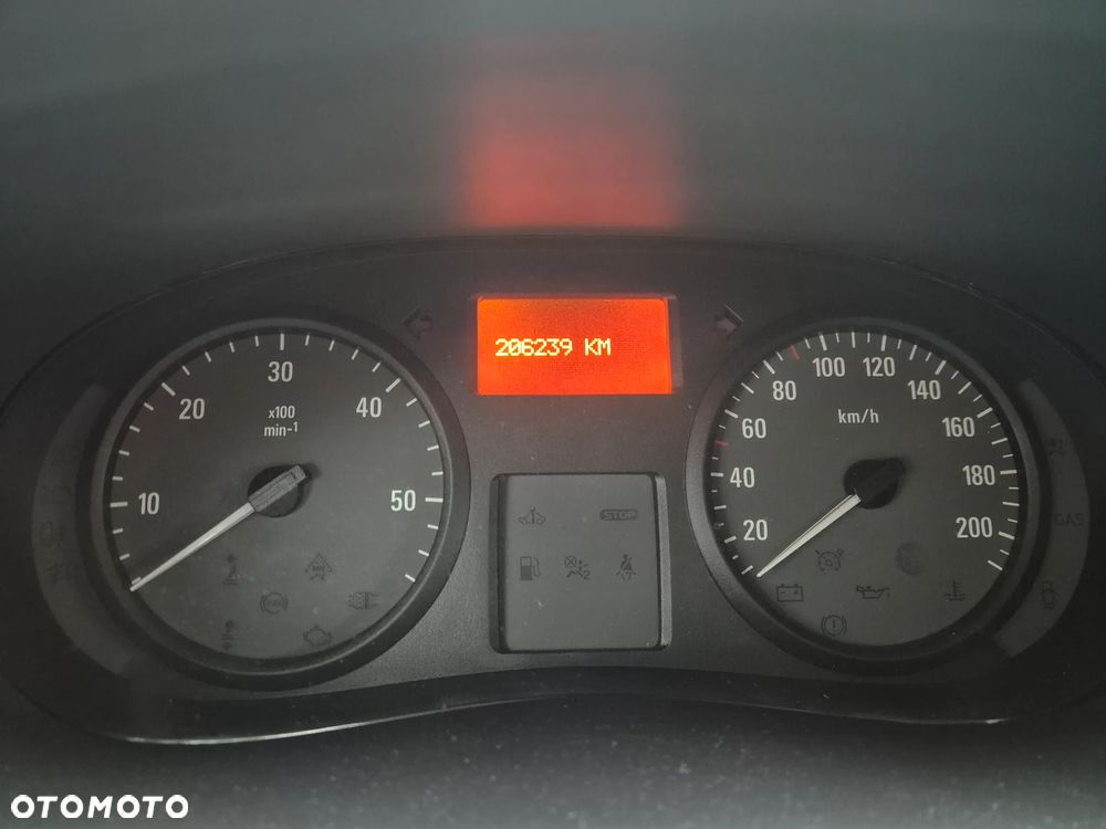 Opel Vivaro - 24