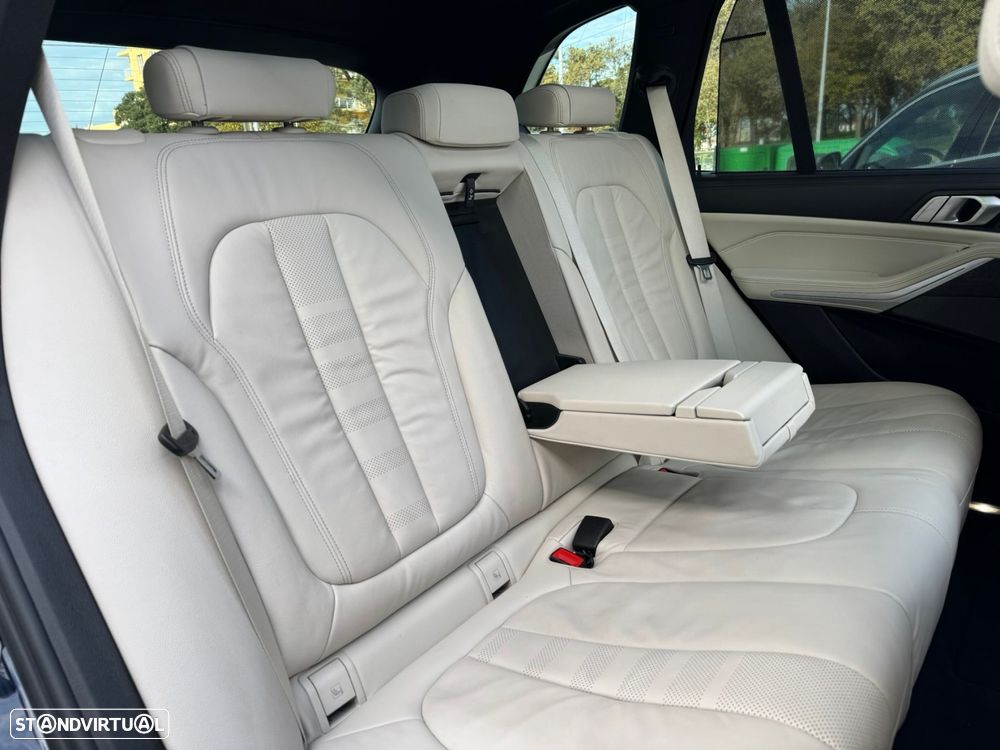 BMW X5 45 e xDrive Pack M - 28