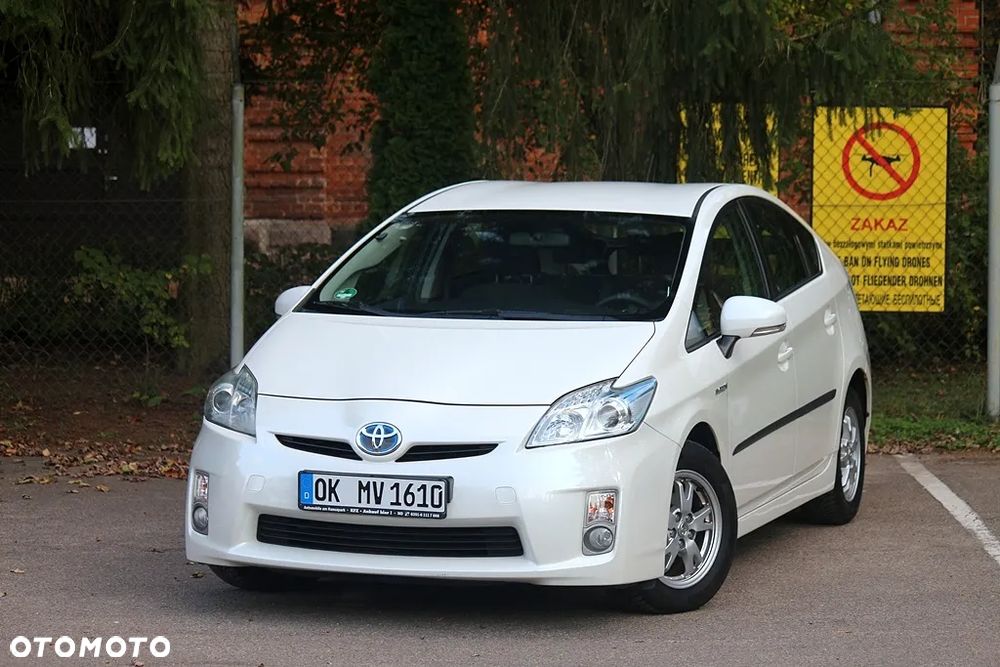 Toyota Prius Plug-in 1.8 HSD Premium - 2