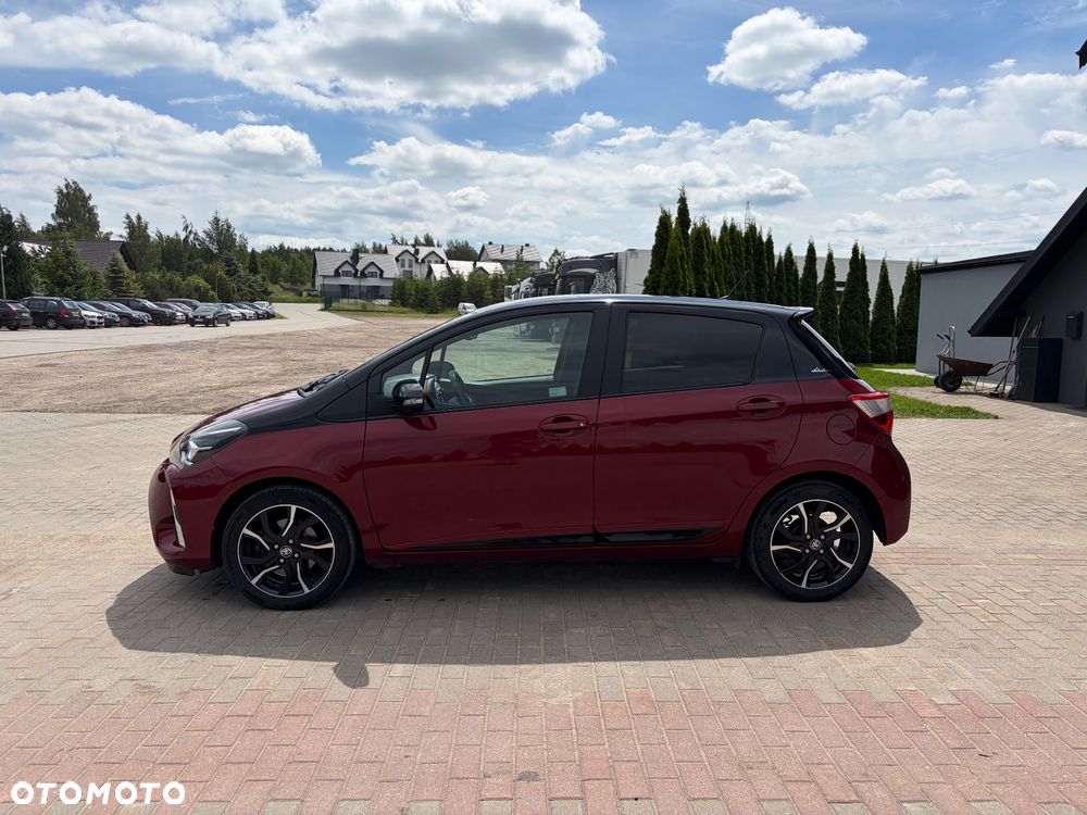 Toyota Yaris 1.5 Premium - 3