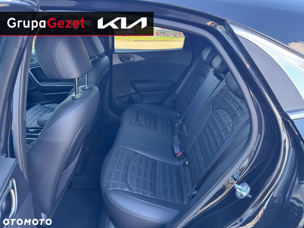 Kia XCeed 1.6 T-GDI Business Line DCT - 14
