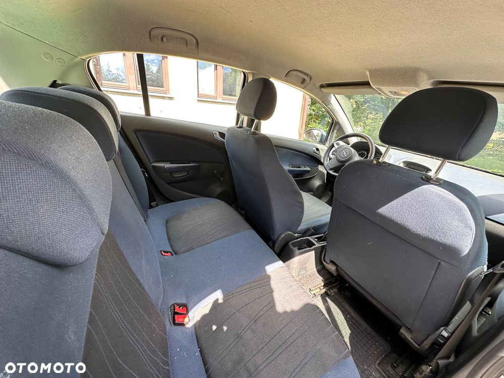 Opel Corsa 1.2 16V Enjoy - 4