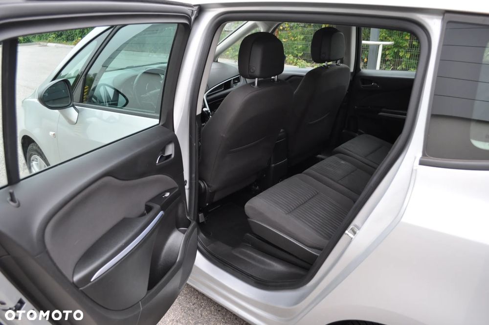 Opel Zafira Tourer 1.4 Turbo Edition - 19