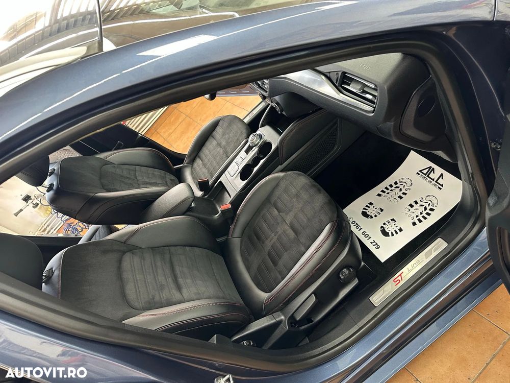 Ford Kuga ver-2-5-duratec-phev-st-line - 12
