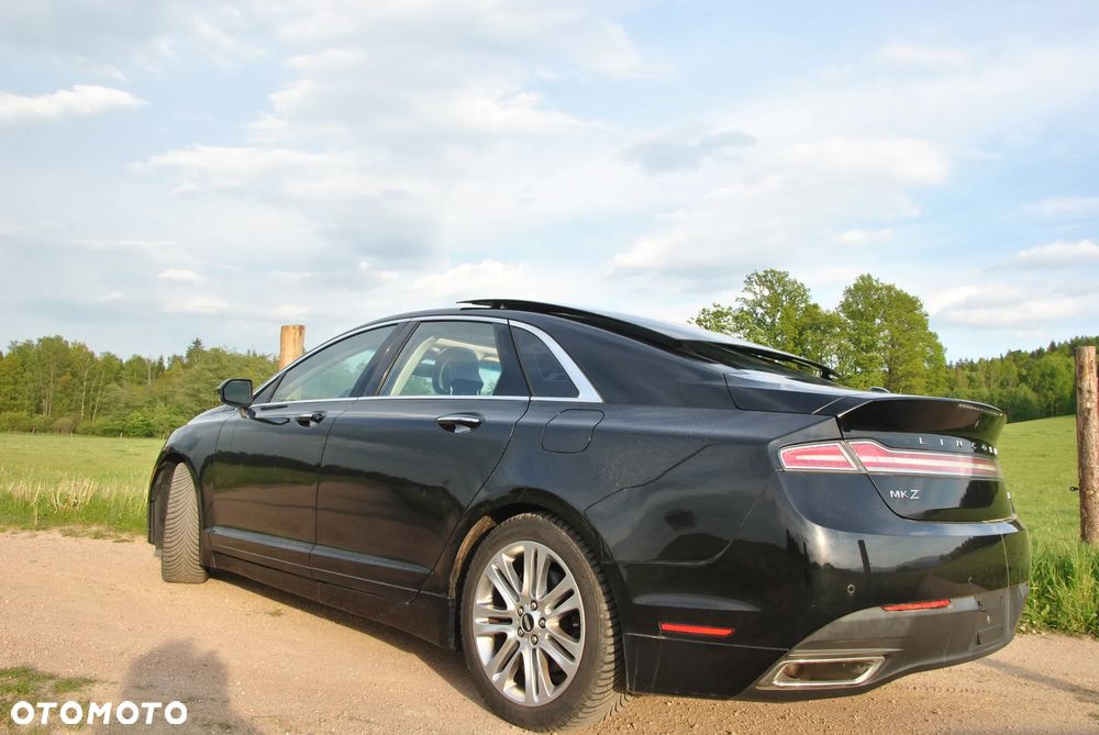 Lincoln MKZ - 30