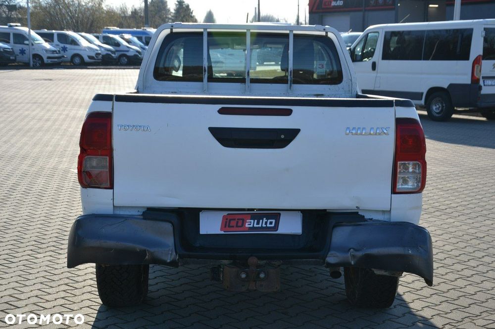 Toyota Hilux - 6