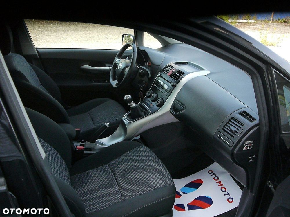 Toyota Auris 1.33 VVT-i Terra - 26