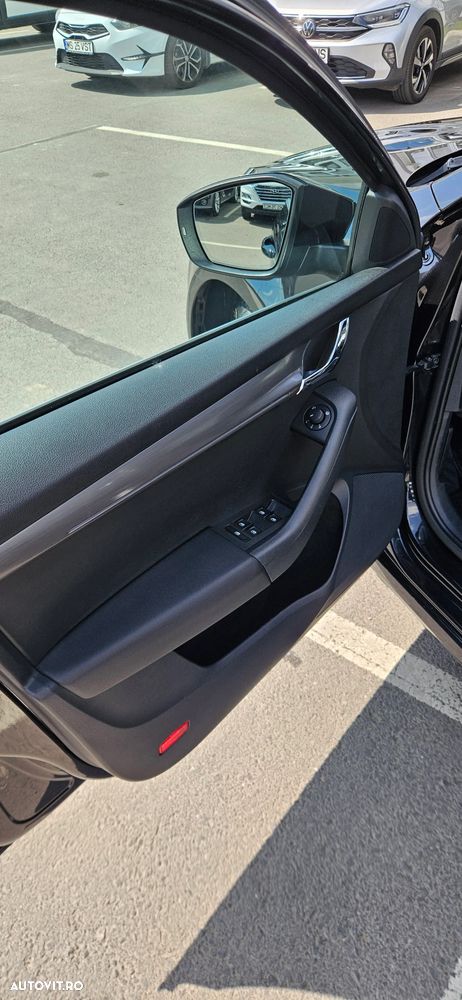 Skoda Octavia 1.6 TDI DSG Style - 14