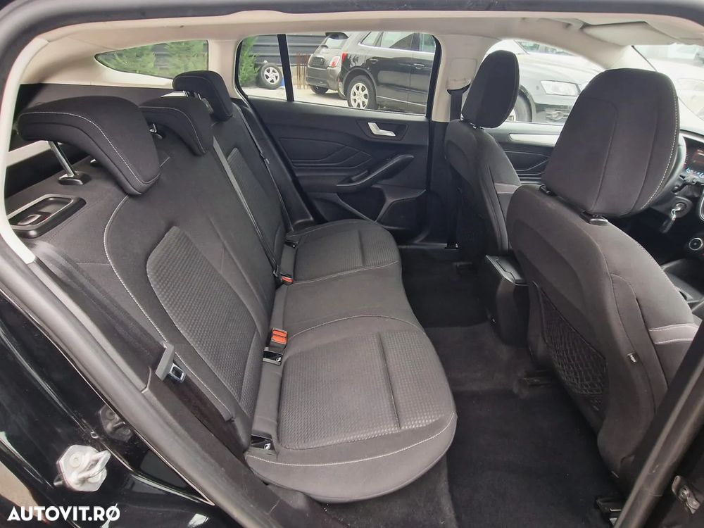 Ford Focus 1.5 EcoBlue Active Business - 13