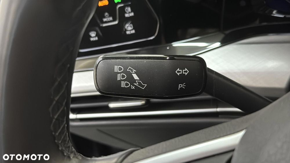 Volkswagen Golf 2.0 TDI Life - 27