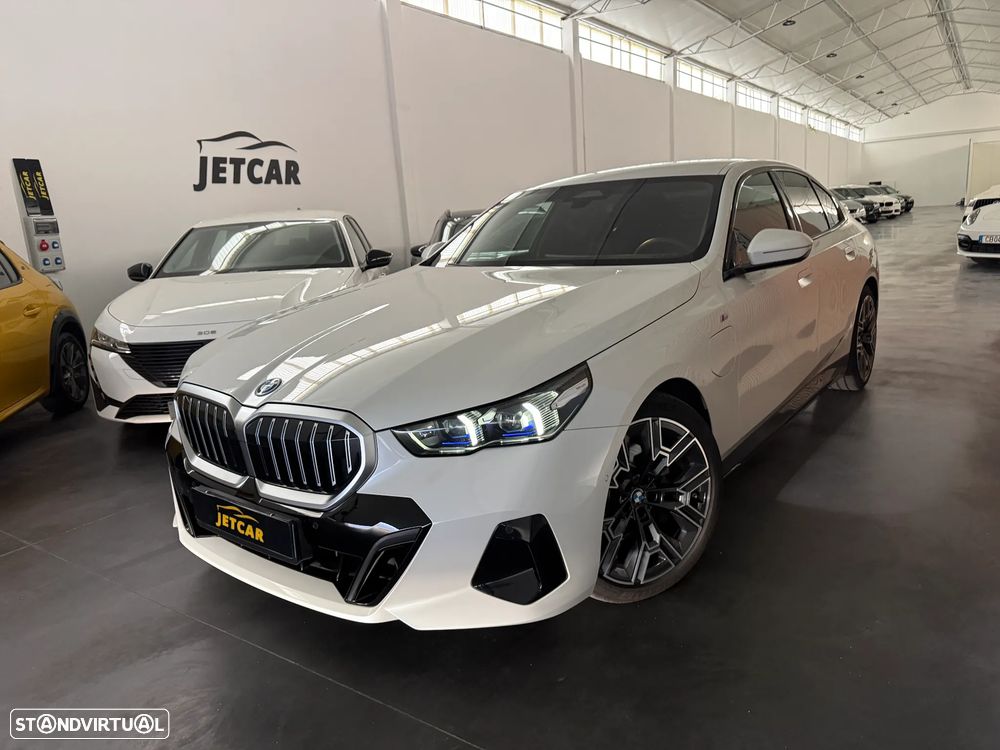BMW 530 e Pack Desportivo M Pro - 2