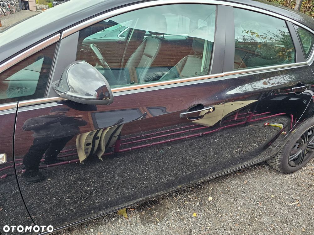 BŁOTNIK LEWY PRZÓD PRZEDNI OPEL ASTRA J Z20R - 10