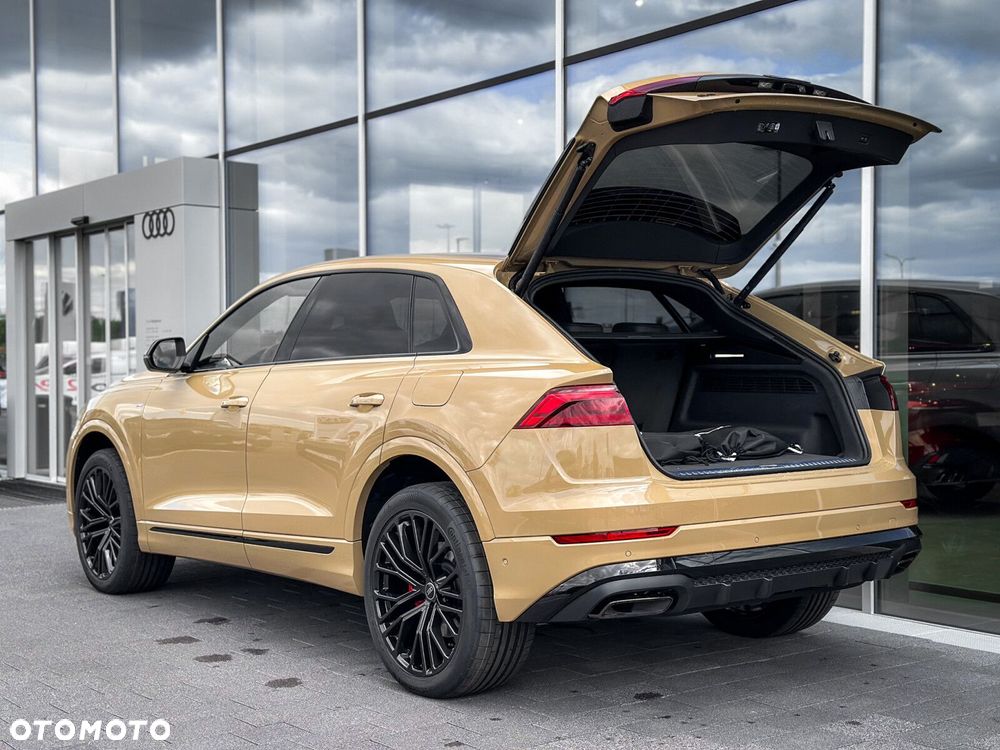 Audi Q8 - 9