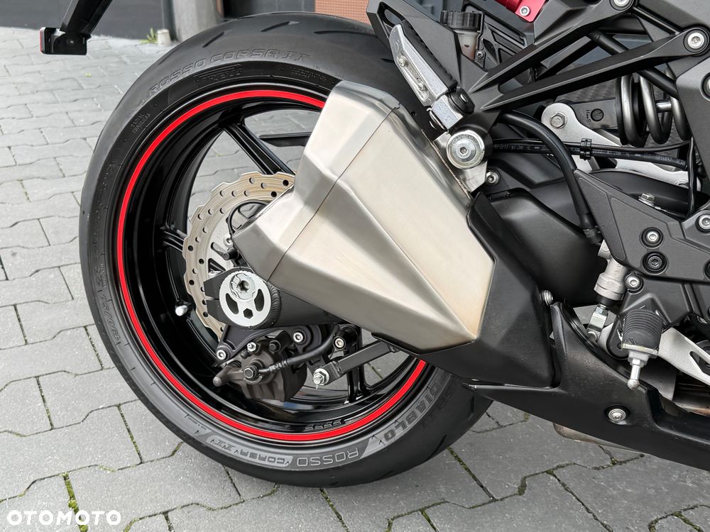 Kawasaki Ninja 1000 SX - 14