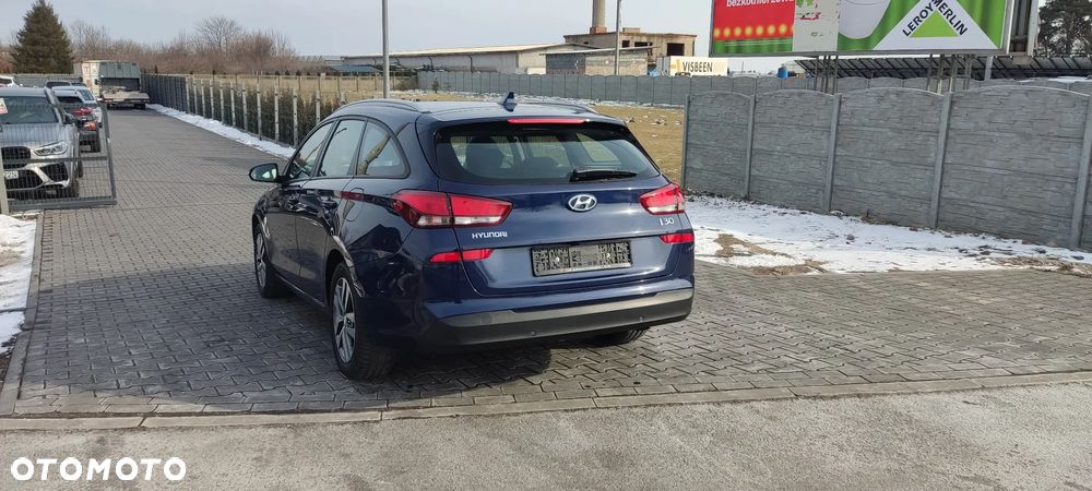 Hyundai i30 1.4 T-GDI Family+ - 6