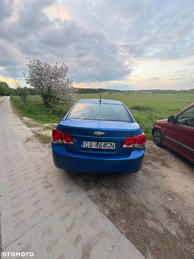 Chevrolet Cruze 1.8 LT - 16