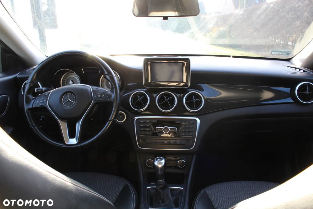 Mercedes-Benz CLA - 5