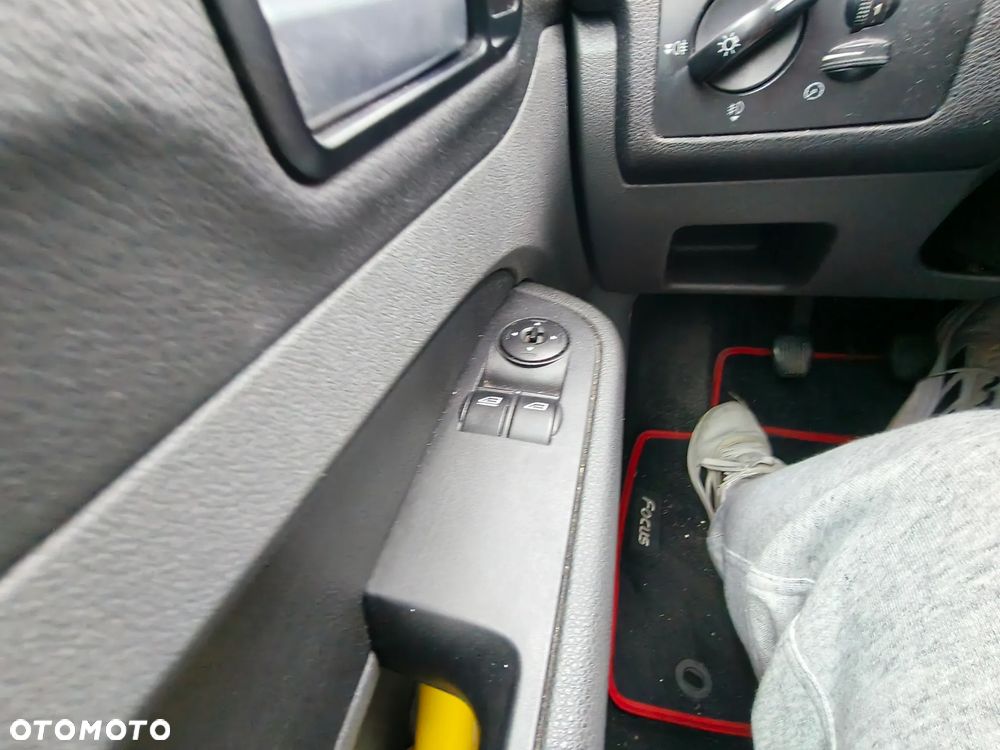 Ford Focus 2005 photo 4