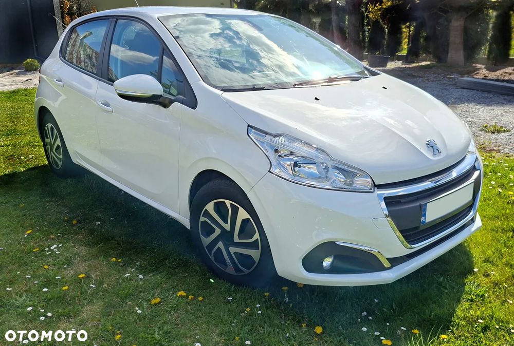 Peugeot 208 - 2