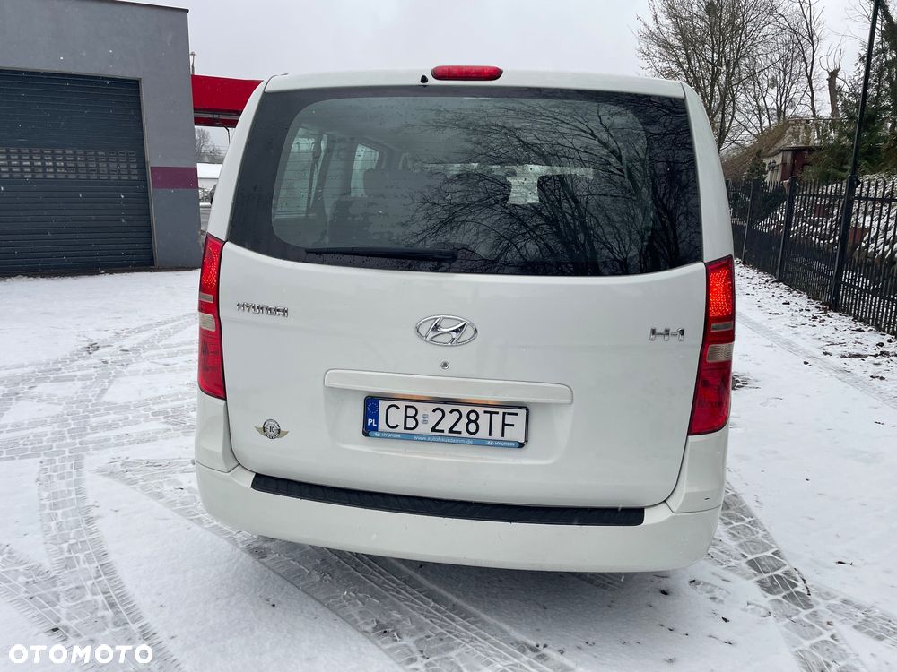 Hyundai H-1 Starex - 6