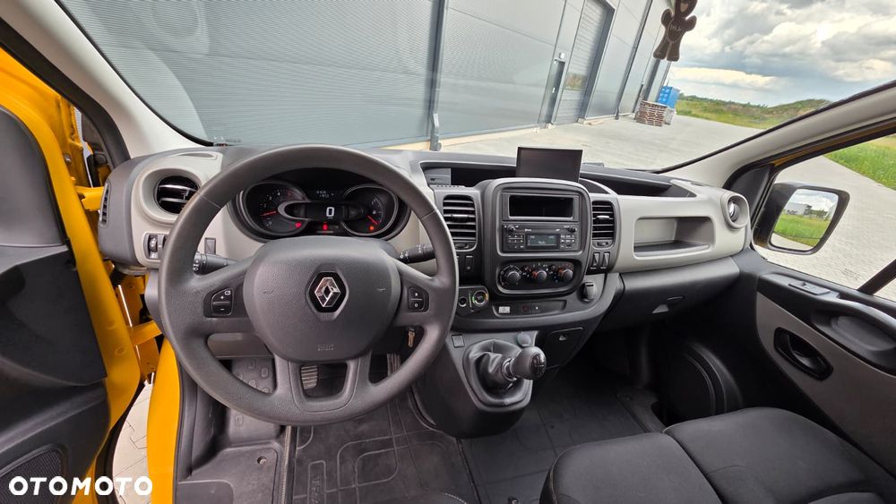 Renault TRAFIC - 22