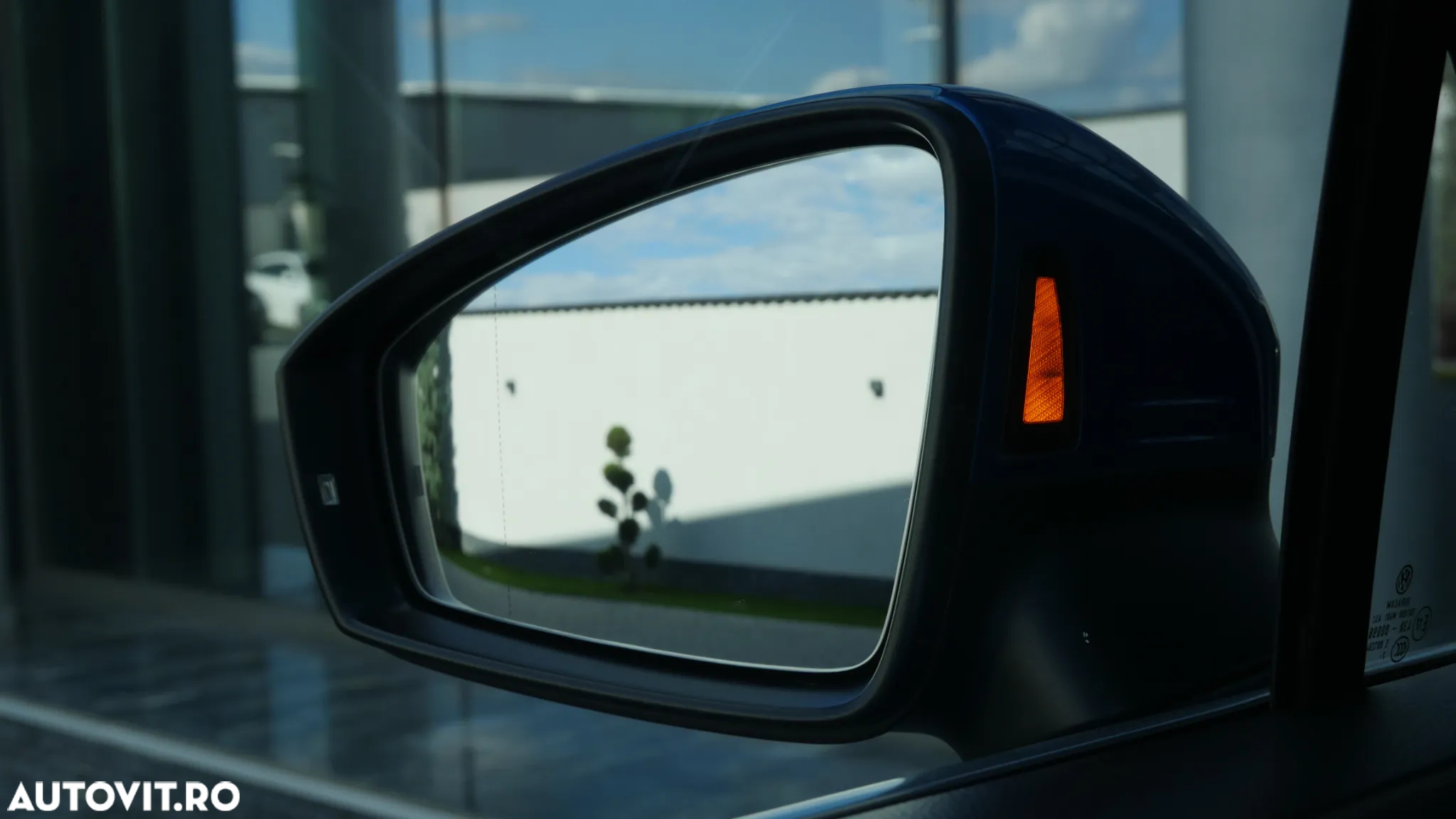 Volkswagen Tiguan - 31