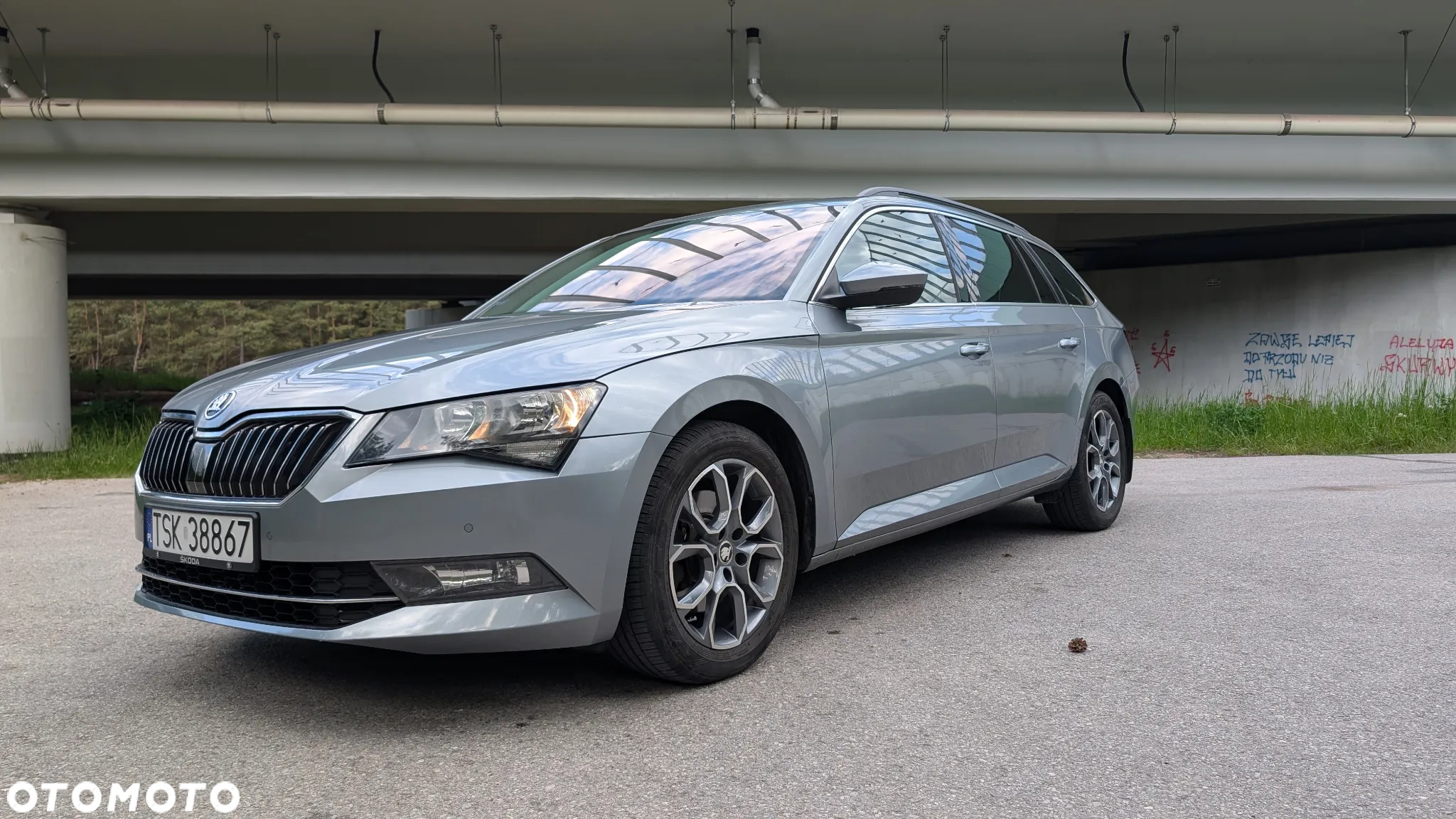 Skoda Superb 1.6 TDI DSG Ambition - 2