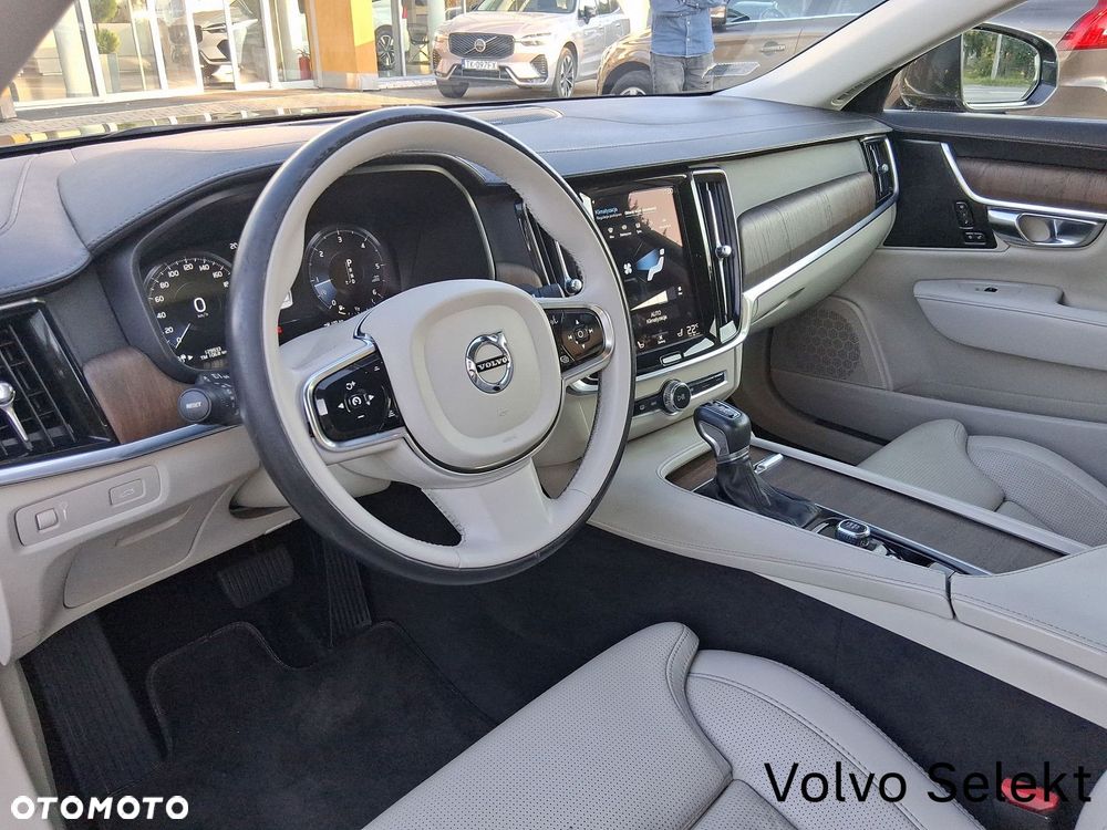 Volvo S90 - 11