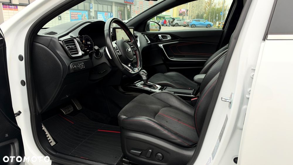 Kia ProCeed 1.6 T-GDI DCT7 OPF GT - 26