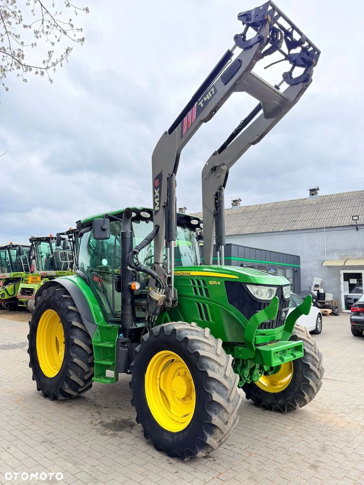 John Deere 6125R - 3
